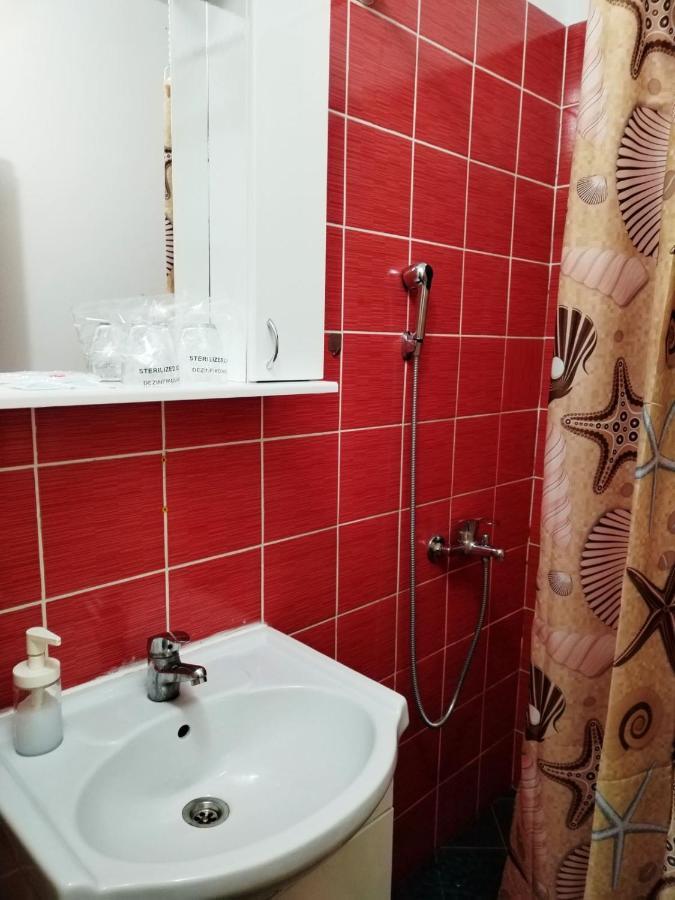 Fun Rooms Sobe Prenociste Borca ภายนอก รูปภาพ