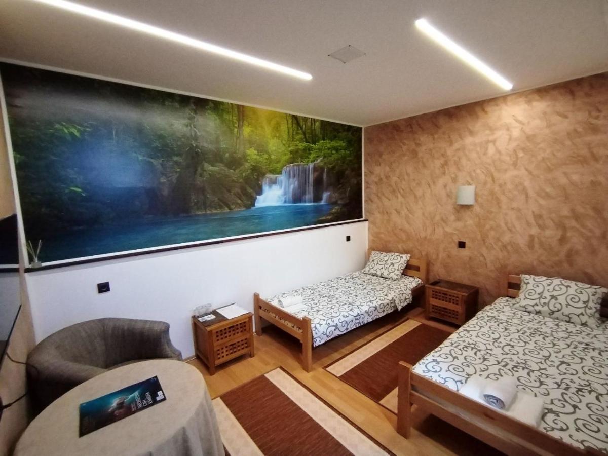 Fun Rooms Sobe Prenociste Borca ภายนอก รูปภาพ