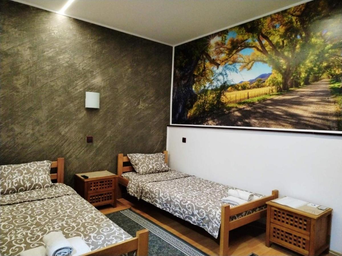 Fun Rooms Sobe Prenociste Borca ภายนอก รูปภาพ