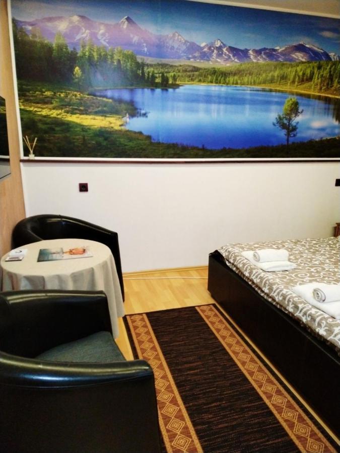 Fun Rooms Sobe Prenociste Borca ภายนอก รูปภาพ