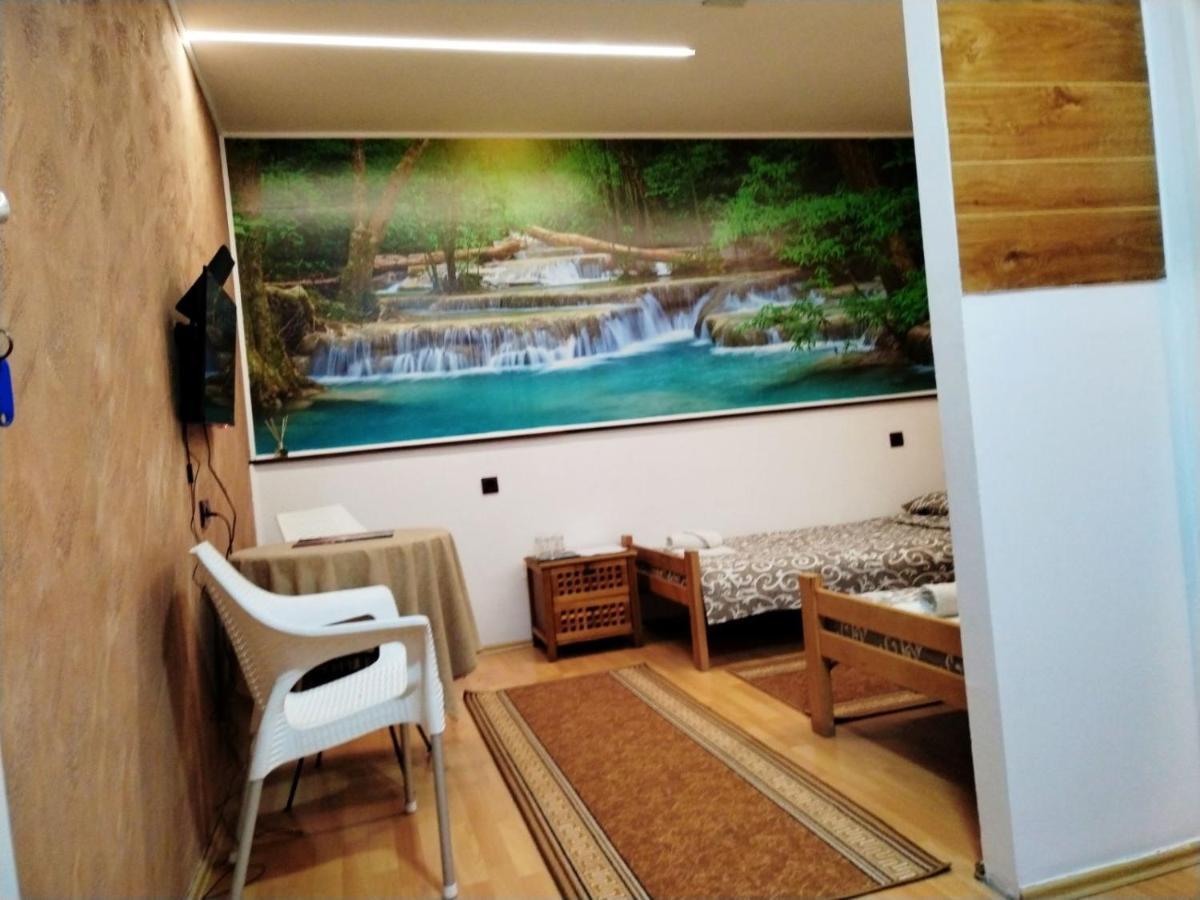 Fun Rooms Sobe Prenociste Borca ภายนอก รูปภาพ