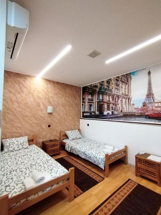 Fun Rooms Sobe Prenociste Borca ภายนอก รูปภาพ